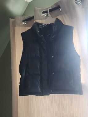 Express Men's Black Puffer Vest